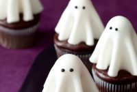 Floating Ghost Cupcakes